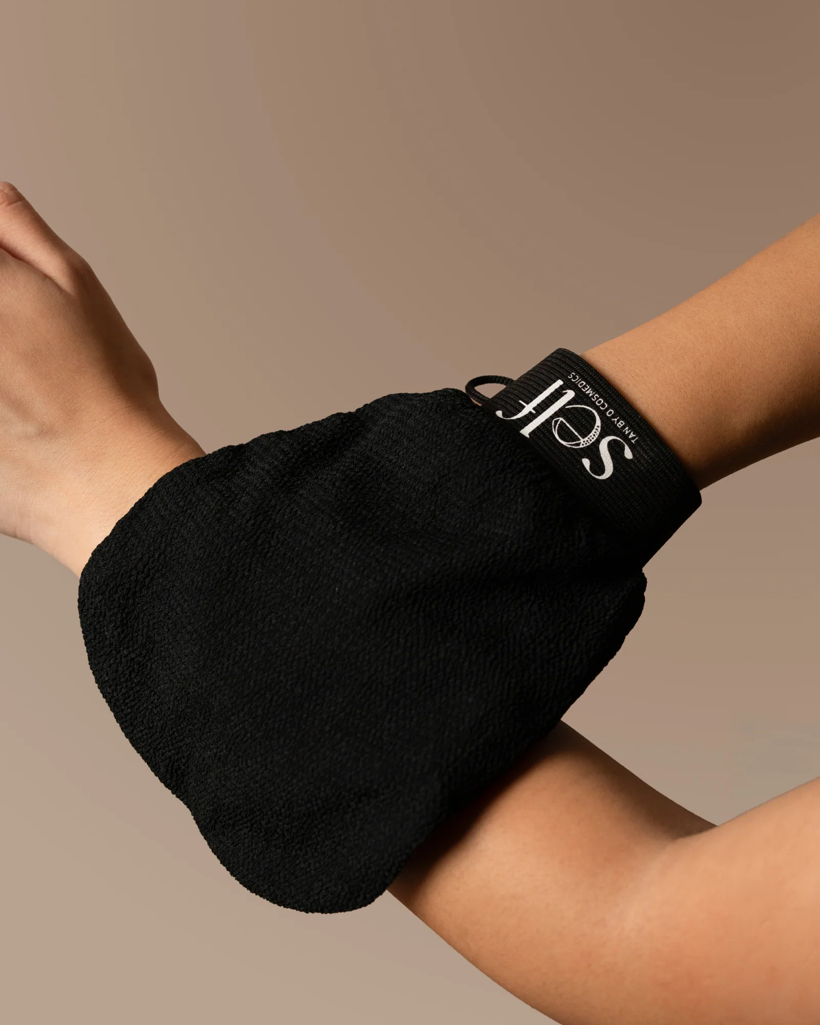 Exfoliating Mitt - Image 3