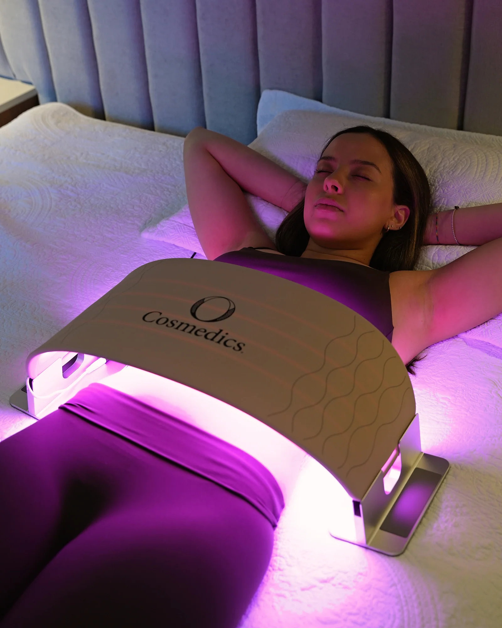 O LED Light Therapy - Image 6